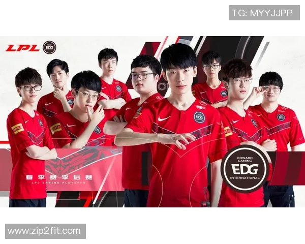 赛后复盘广州与成都篮球队的团队协作与战术分析探讨 赛后复盘广州与成都篮球队的团队协作与战术分析探讨