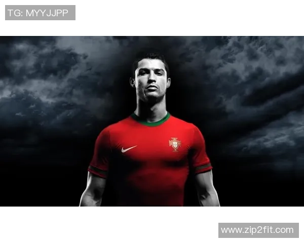 足球明星情侣甜蜜瞬间壁纸图片分享让你感受爱情与运动的完美结合