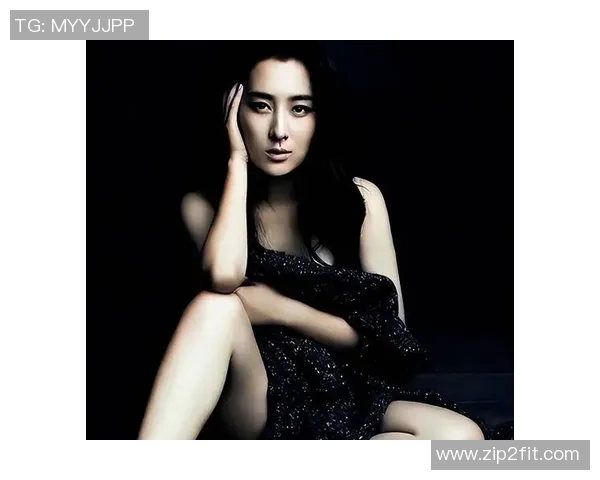 足球明星马苏的精彩瞬间与个人魅力照片集锦