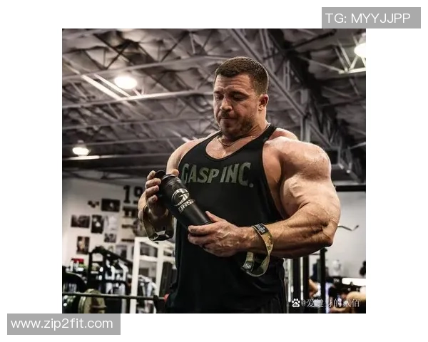 足球明星健美大赛盛况空前各路球星齐聚展现健美风采 足球明星健美大赛盛况空前各路球星齐聚展现健美风采